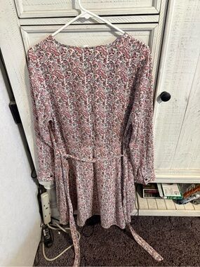 GAP Long Sleeve Paisley Dress in White and Pink